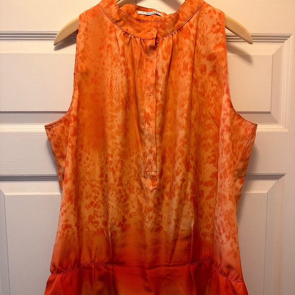 Like-new Tahari XL two-toned (orange family) sleeveless blouse! - Picture 1 of 4